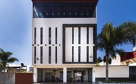 Capital O Hotel Joyma Suites, San Luis